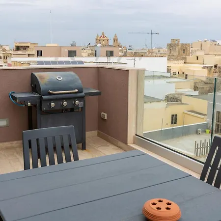 Beautiful 2br Penthouse With Private Hob Tub By 360 Estates Apartament Hal Ghaxiak